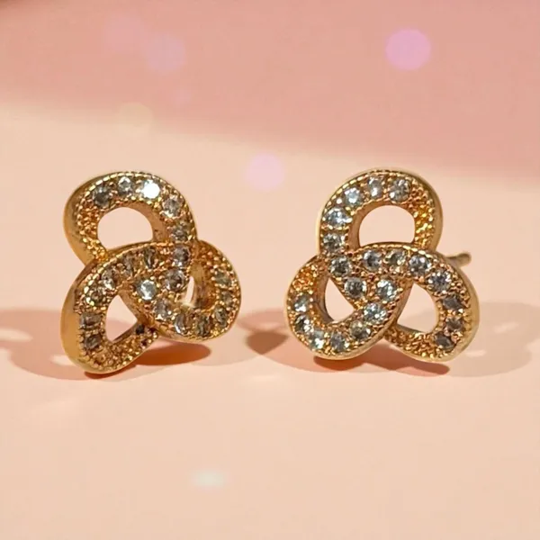 Gold_Daily_Wear_Studs_Earrings_For_Women