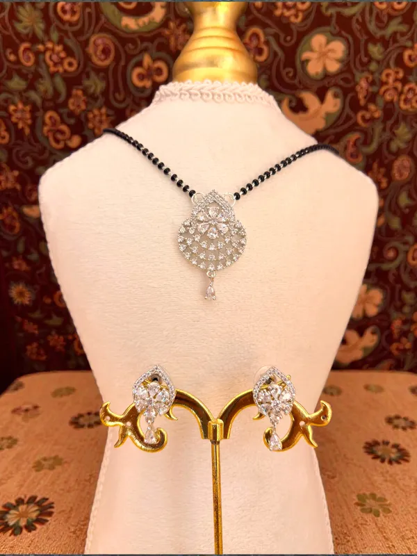 DIAMOND_MANGALSUTRA_SET_FOR_WOMEN