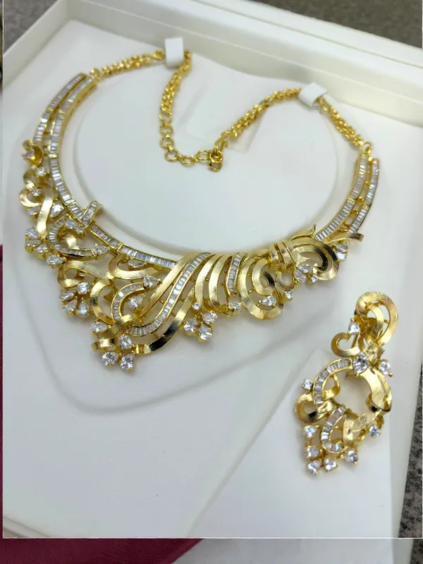 DIAMOND_NECKLACE_FOR_WOMEN
