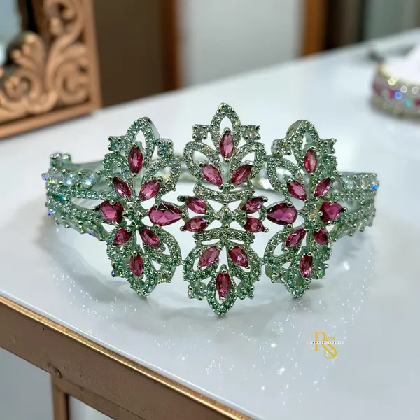 Diamond_Openable_Bracelet