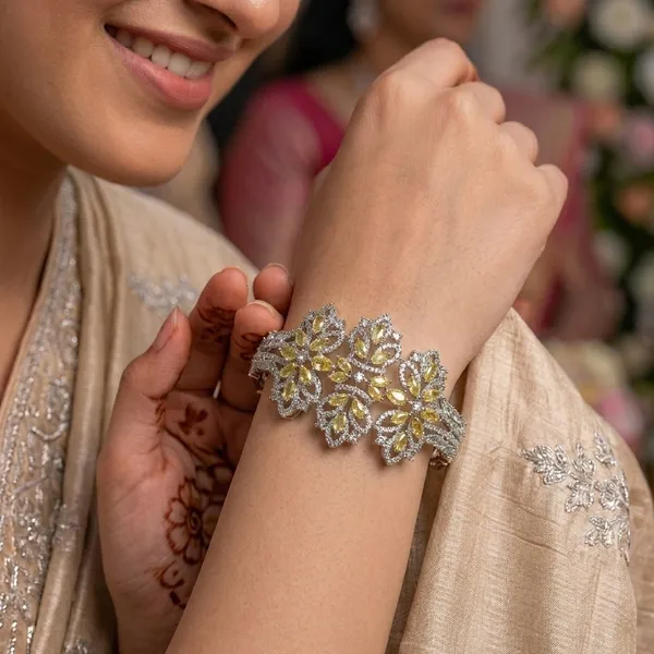 Diamond_Openable_Bracelet