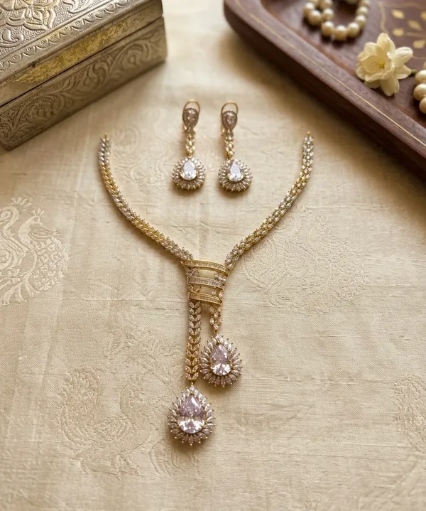 Diamond_Sparkling_Necklace_set