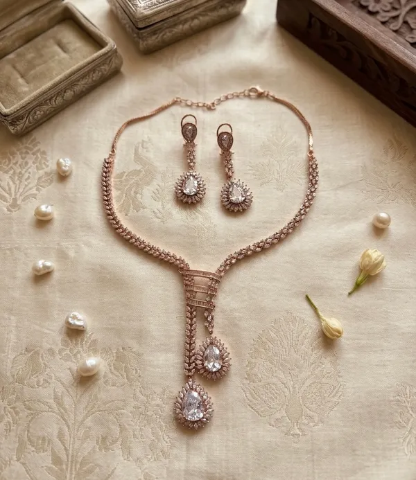 Diamond_Sparkling_Necklace_set