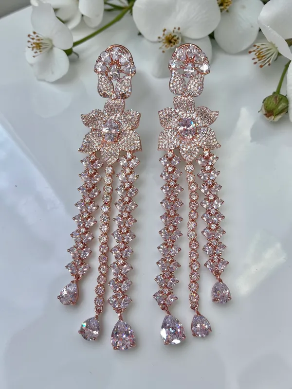 Diva_Diamond_Long_Earrings_For_Women