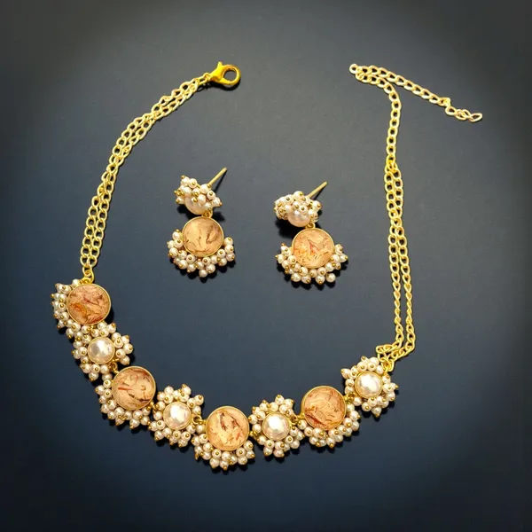 FASHION_FUSION_NECKLACE