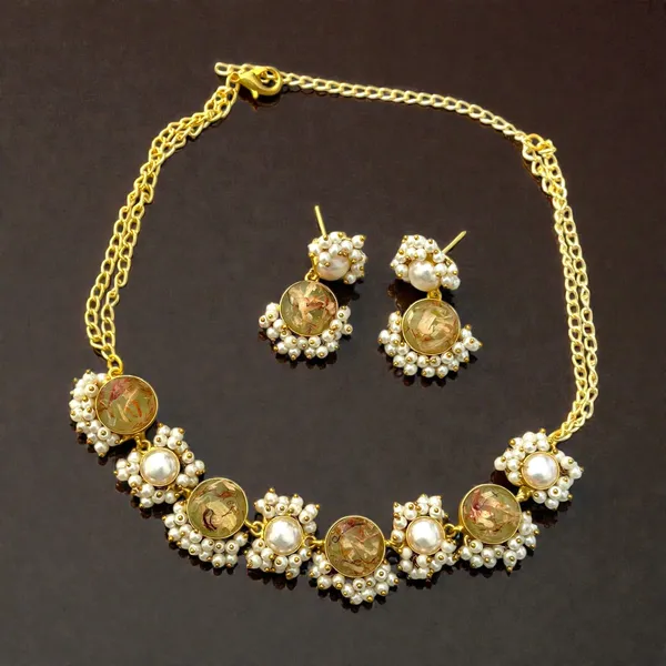 FASHION_FUSION_NECKLACE