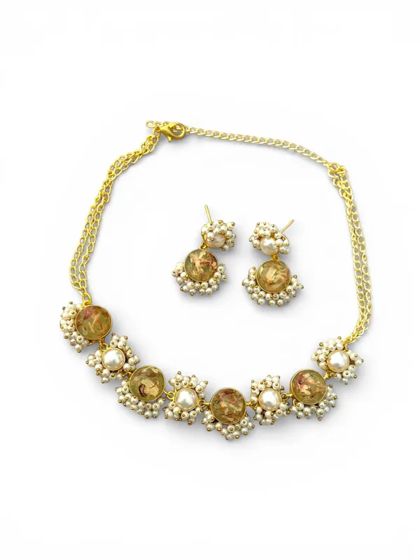 FASHION_FUSION_NECKLACE
