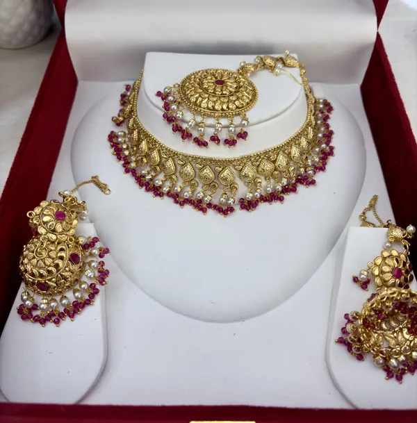 GOLD_PLATED_NECKLACE_SET_FOR_WOMEN