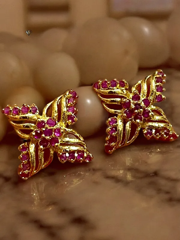 Gold_plated_studs