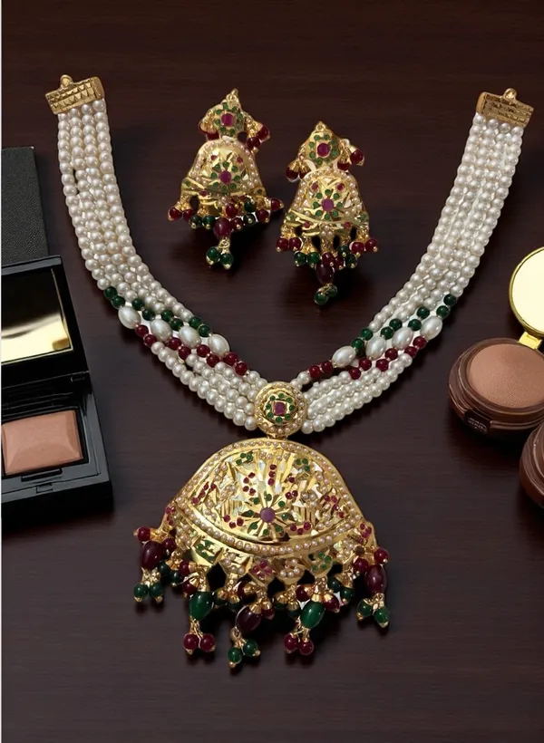 Royal_Jadau_Kundan_Bridal_Jewellery_Set_for_Women