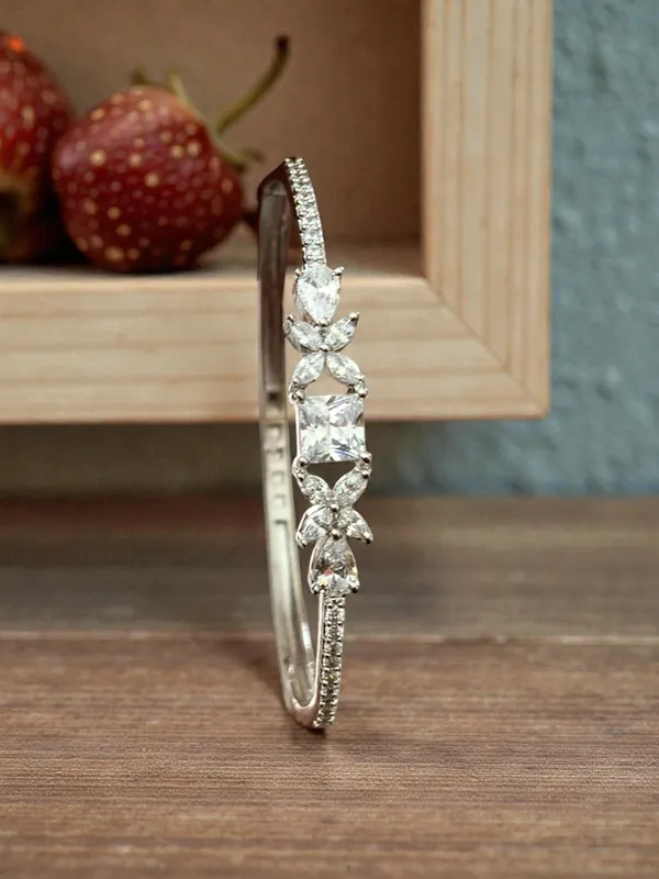 Elegant_Openable_Kada_Bracelet_for_Women_–_For_Party,_Wedding,_Anniversary