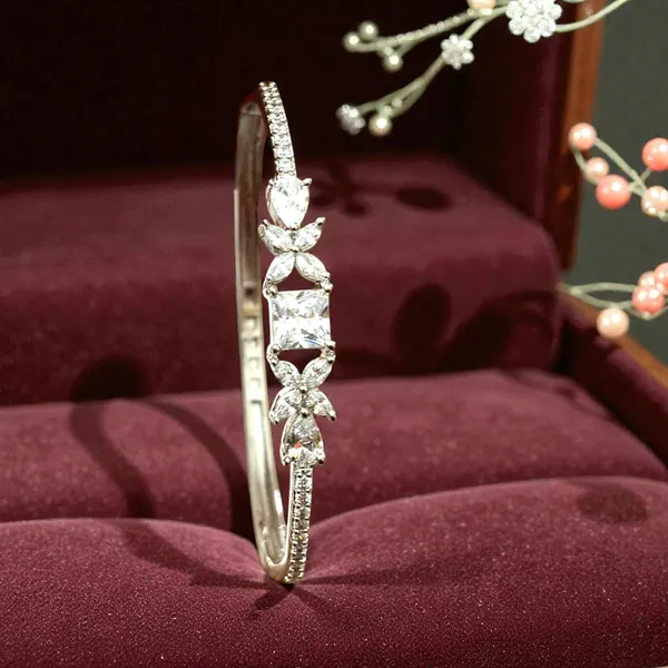 Elegant_Openable_Kada_Bracelet_for_Women_–_For_Party,_Wedding,_Anniversary