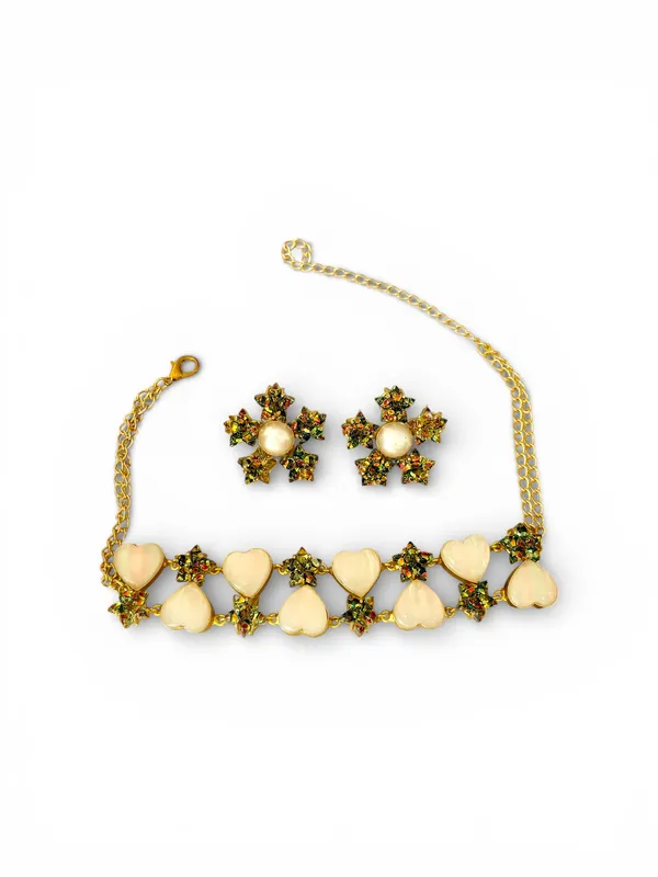 MOTHER_OF_PEARLS_NECKLACE_FOR_WOMEN
