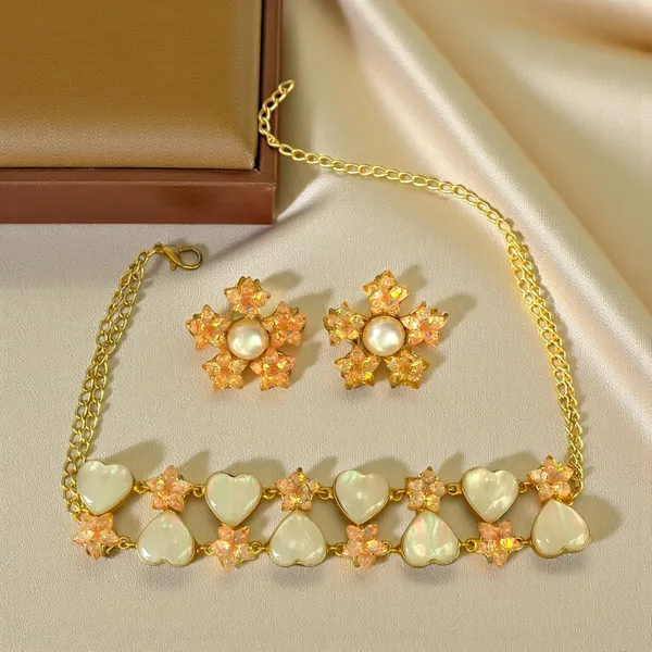 MOTHER_OF_PEARLS_NECKLACE_SET_FOR_WOMEN