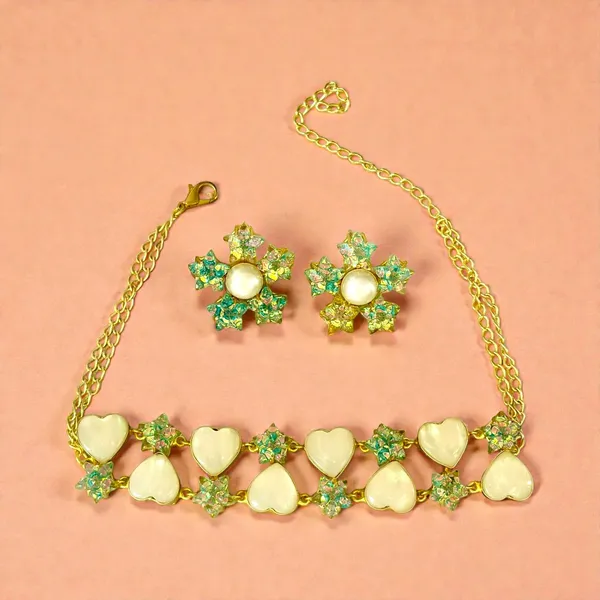 MOTHER_OF_PEARLS_NECKLACE_FOR_WOMEN