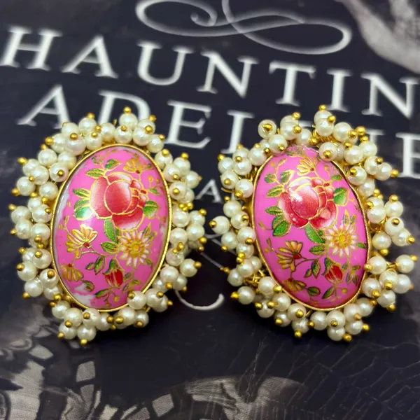 Mother_Of_Pearls_Lightweight_Studs