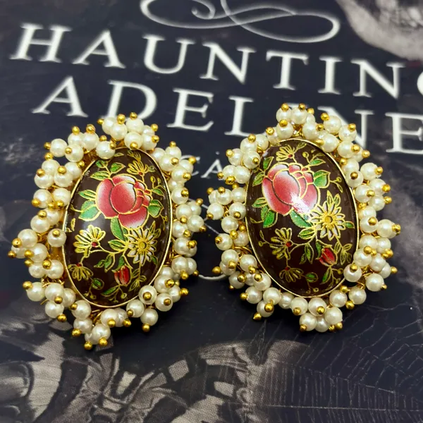 Mother_Of_Pearls_Lightweight_Studs