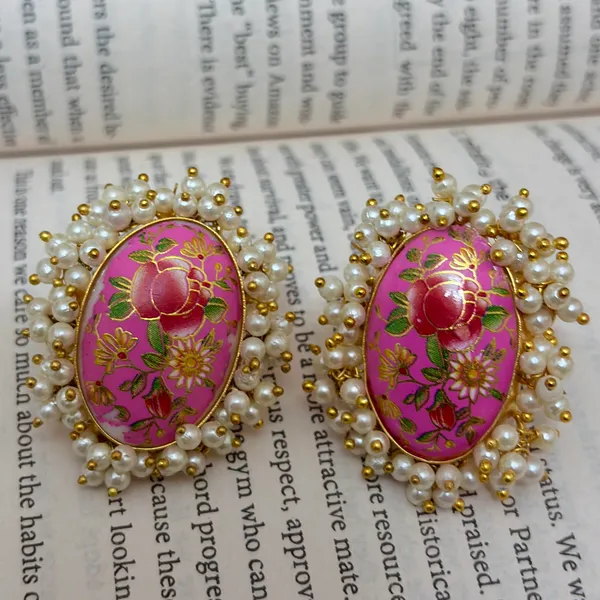 Mother_Of_Pearls_Lightweight_Studs