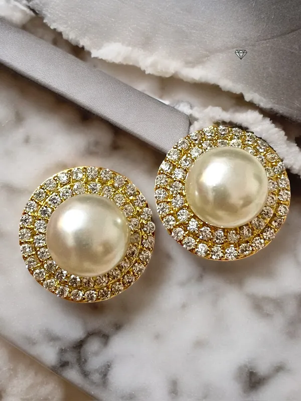 Pearl_Studs_for_women