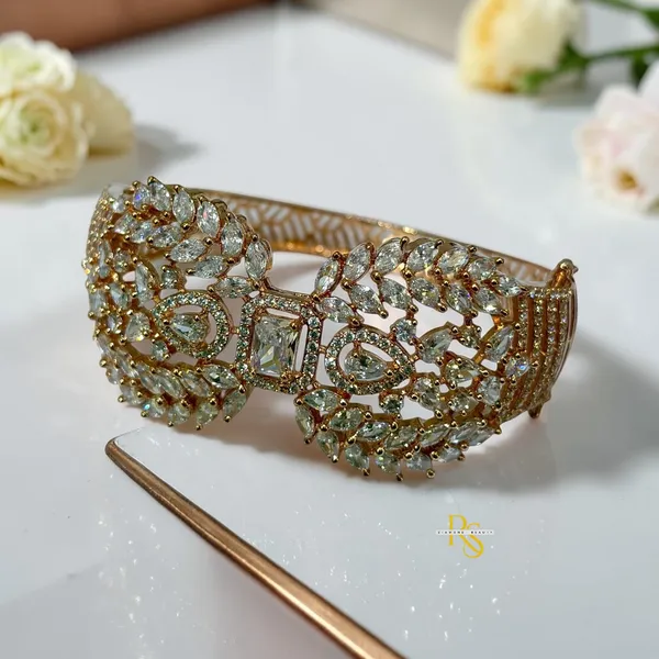 18k_Rose_Gold_Plated_Diamond_Openable_Bracelet