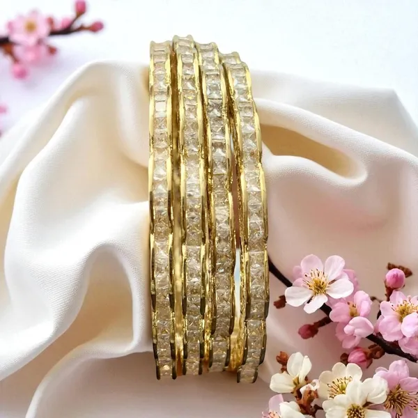 Sparkling_Gold_Touch_Copper_Bangles_for_Women