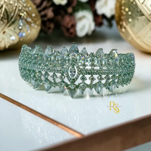 Diamond_Openable_Bracelet