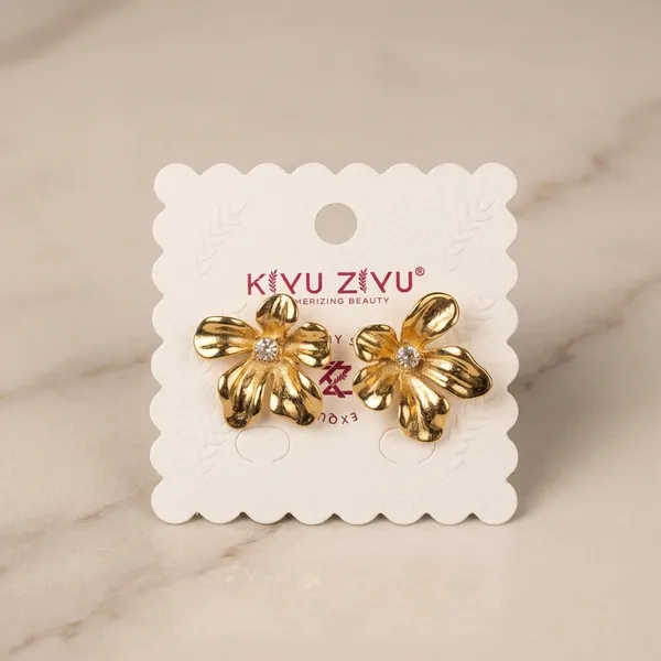 Gold_Alloy_Flower_Crystal_Stud_Earrings_For_Women