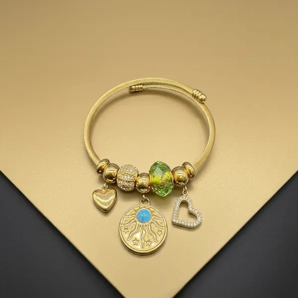 Gold_Toned_Alloy_Heart_Crystal_Charm_Bracelet_For_Women
