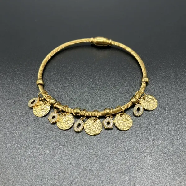 Gold_Alloy_Coin_Charm_Bracelet_For_Women