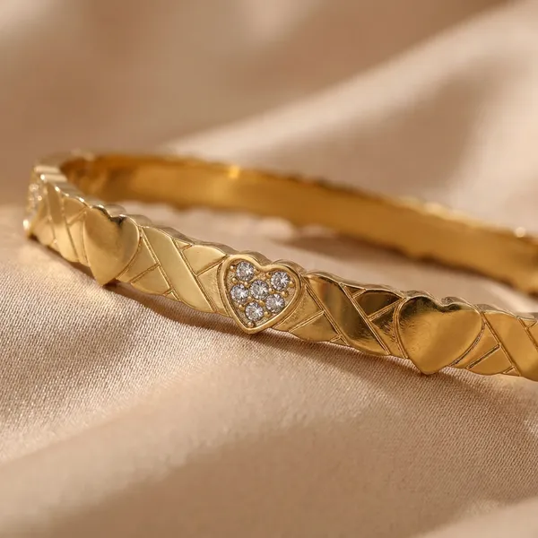 Gold-Tone_Heart-Embellished_Textured_Bangle_Bracelet