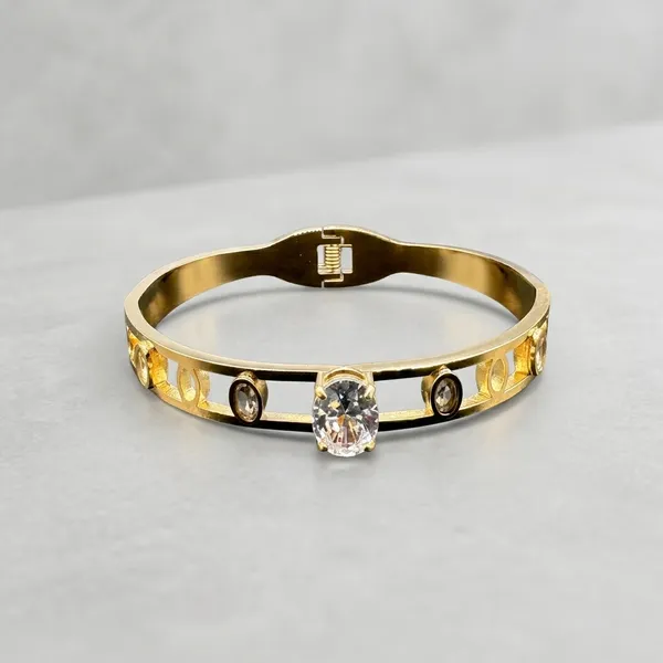 Gold_Alloy_Crystal_Stone_Geometric_Bracelet_For_Women