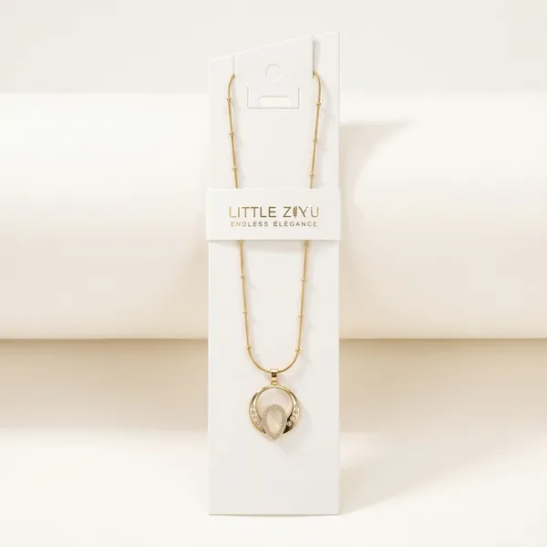 Gold_Alloy_Claddagh_Pendant_Necklace_For_Women