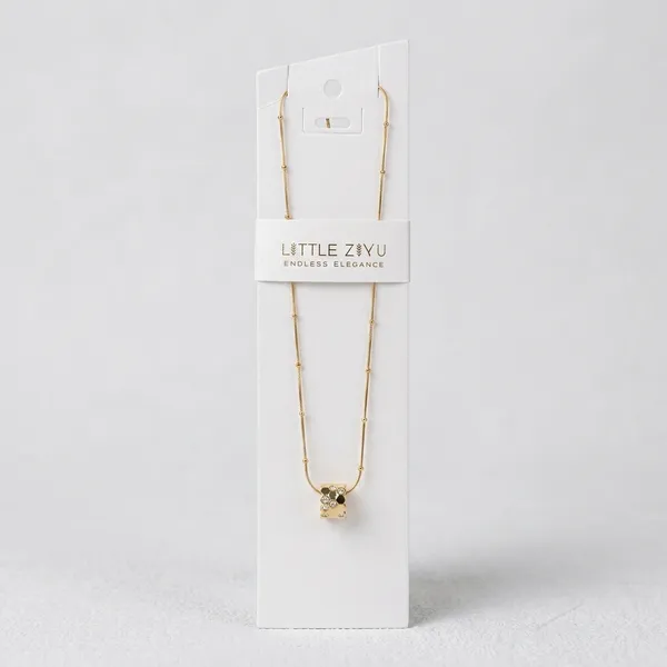 Gold_Alloy_Sparkling_Pendant_Necklace_For_Women