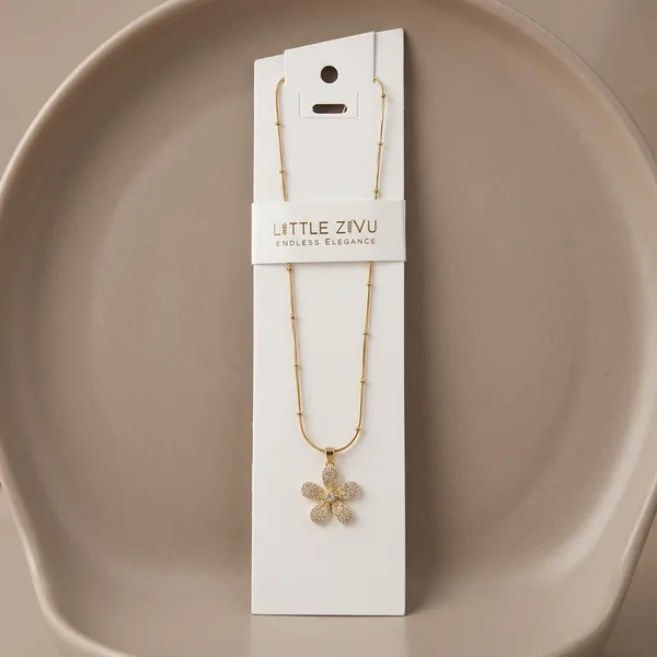 Gold_Alloy_Crystal_Flower_Pendant_Necklace_For_Women