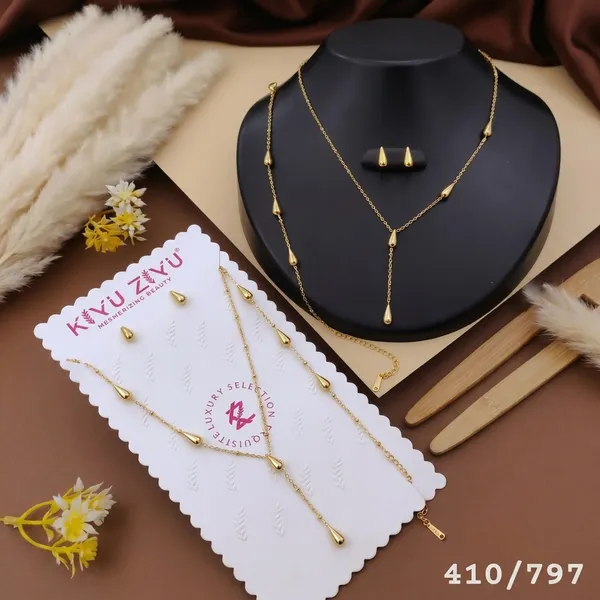 Gold_Tone_Alloy_Teardrop_Necklace_And_Earring_Set_For_Women