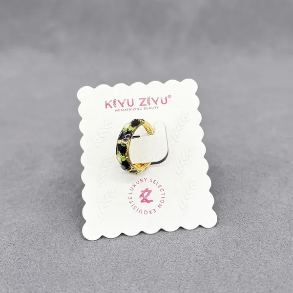 Black_Stone_Gold_Toned_Alloy_Ear_Cuff_For_Women