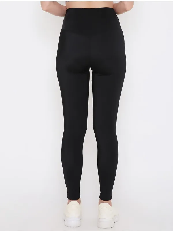 Black_Ankle_Length_Solid_Sports_Leggings_For_Women
