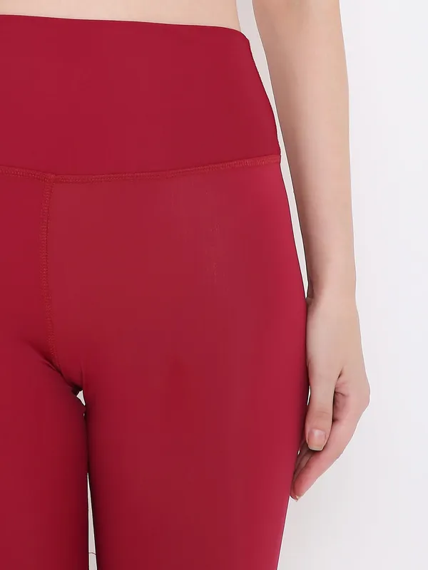 Burgundy_Ankle_Length_Solid_Sports_Leggings_For_Women