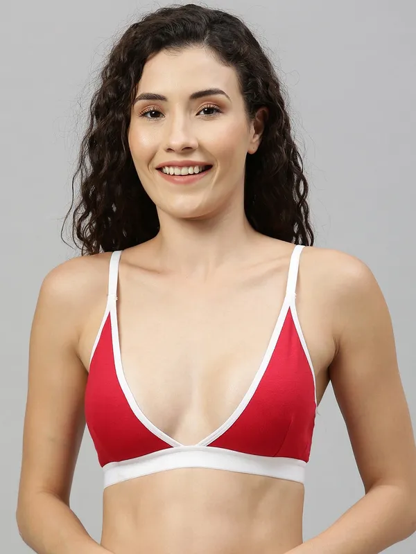 Red_&_White_Non-Wired_&_Non_Padded_Medium_Coverage_Lounge_Bra_For_Women