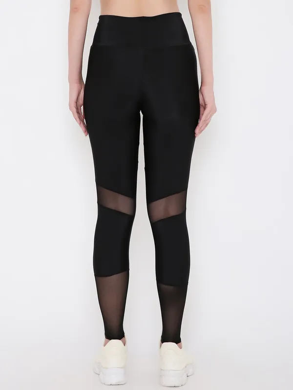 Black_Mesh_Contour_Sports_Gym_For_Women