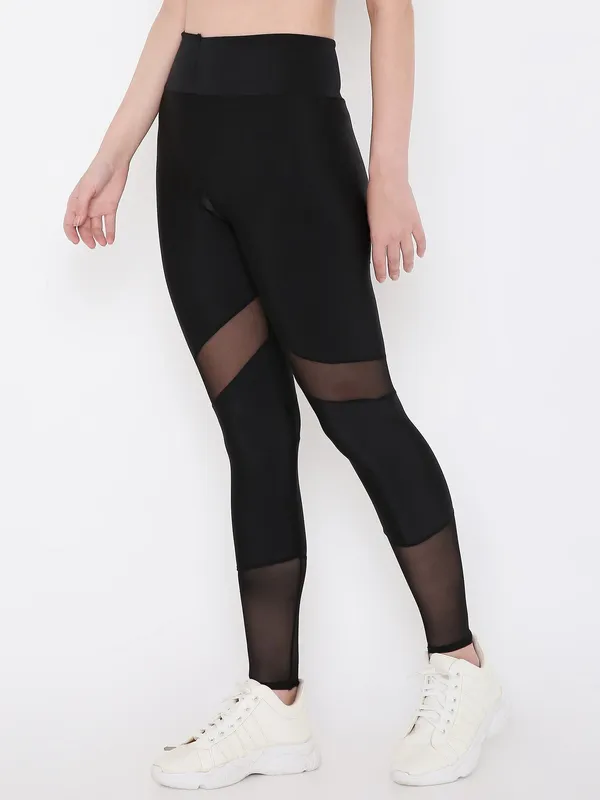 Black_Mesh_Contour_Sports_Gym_For_Women