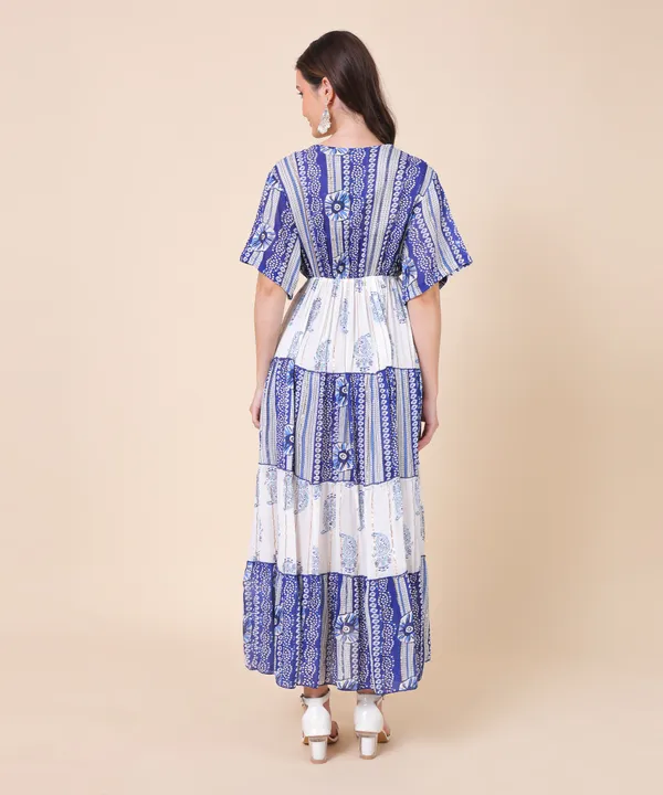 Blue_Elegant_Aura_Maxi_Dress_For_Women
