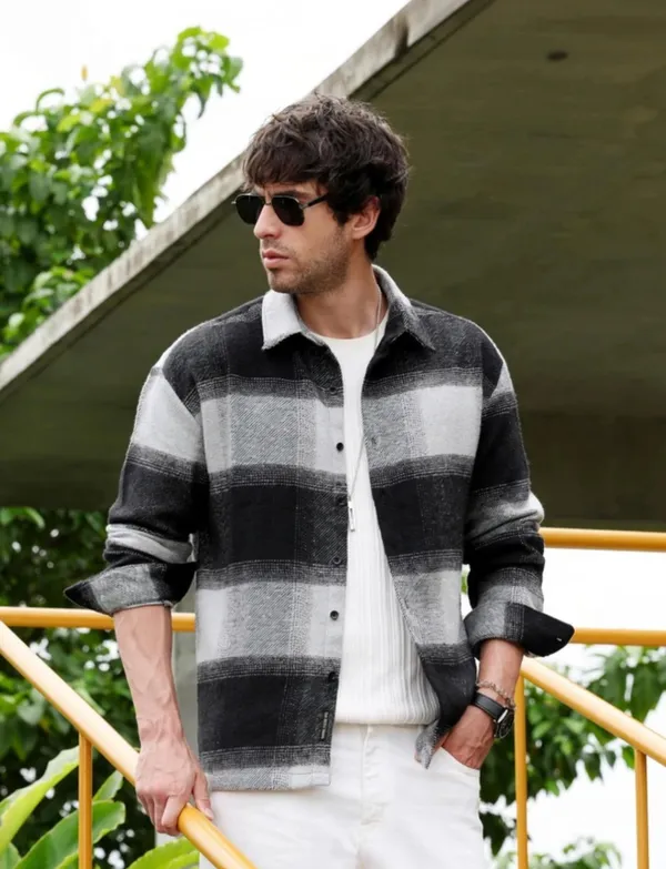 Men's_Premium_Black_&_Grey_Oversized_Checkered_Flannel_Shirt