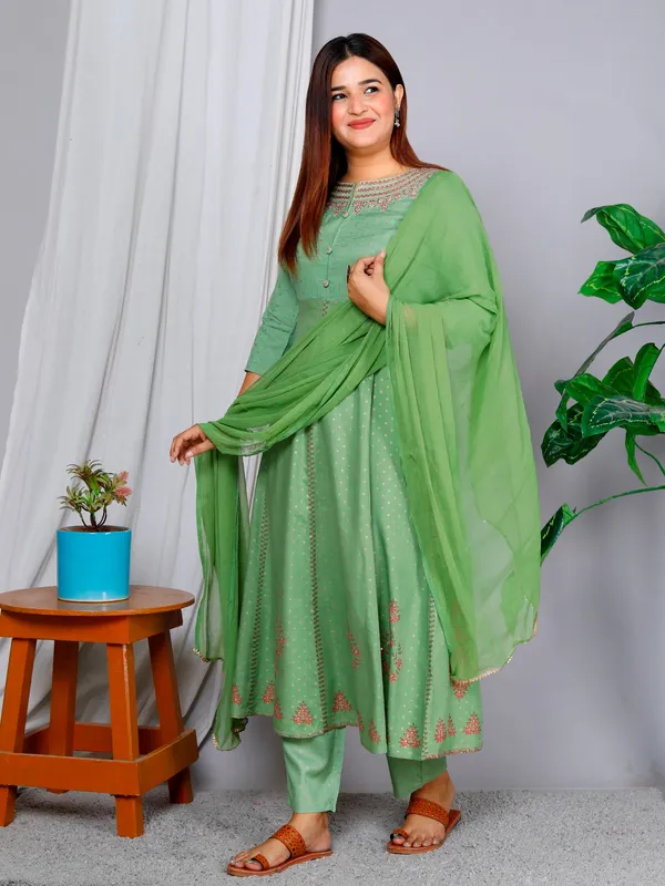 Green_Cotton_Embroidered_Kurti_Set_For_Women