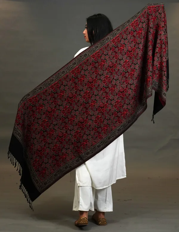 Shifneen_Acrylic_Woven_Women_Shawl_Black