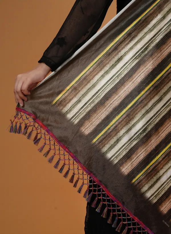 Shifneen_Velvet_Printed_Women_Shawl_Brown