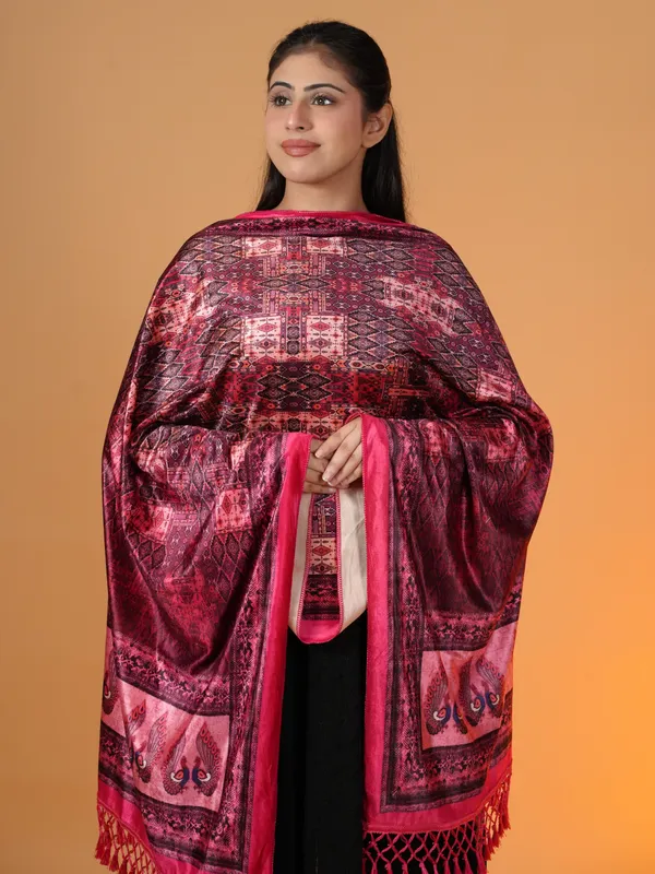 Shifneen_Velvet_Printed_Women_Shawl_Pink
