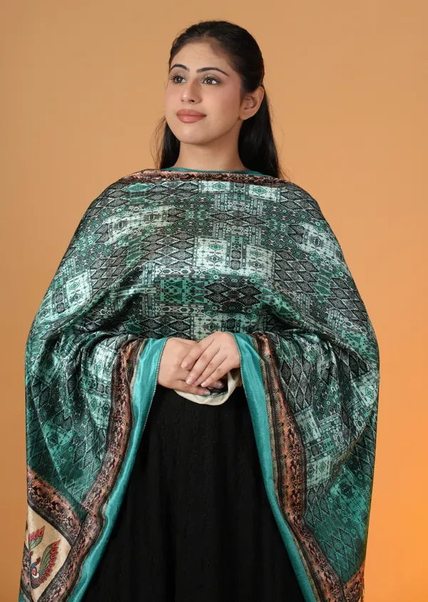 Shifneen_Velvet_Printed_Women_Shawl_Green