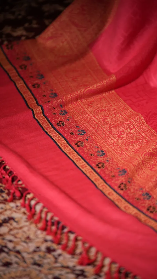 Shifneen_Acrylic_Self_Design_Women_Shawl_Multicolor