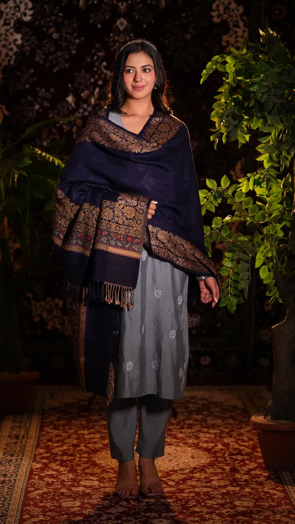 Shifneen_Acrylic_Self_Design_Women_Shawl_Multicolor